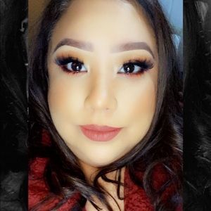 Meet your Posher, Karina